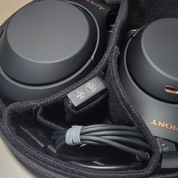 Sony WH-1000XM4 Headphones Open Box - Picture 6 of 12